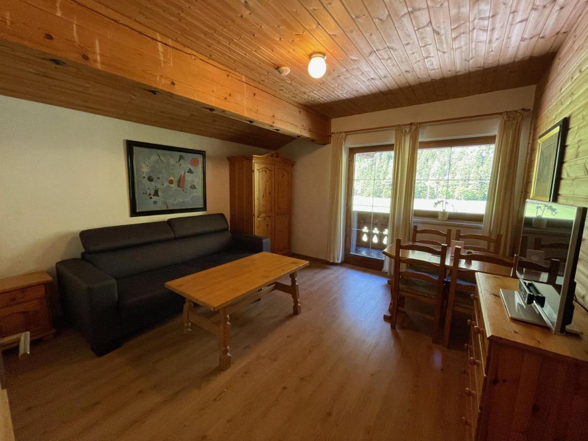 로이타쉬 Garni Baerenwirt B&B 외부 사진