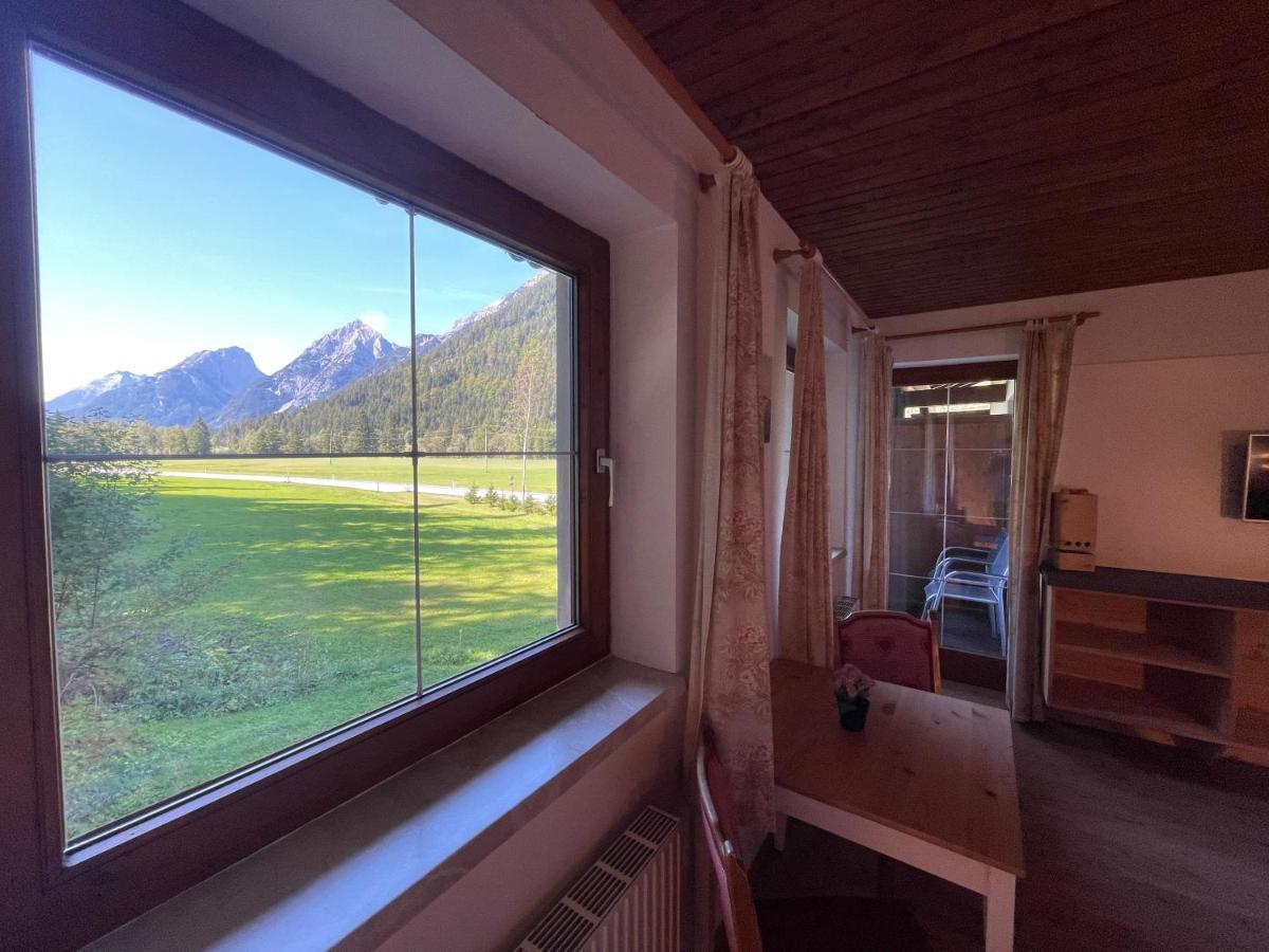 로이타쉬 Garni Baerenwirt B&B 외부 사진