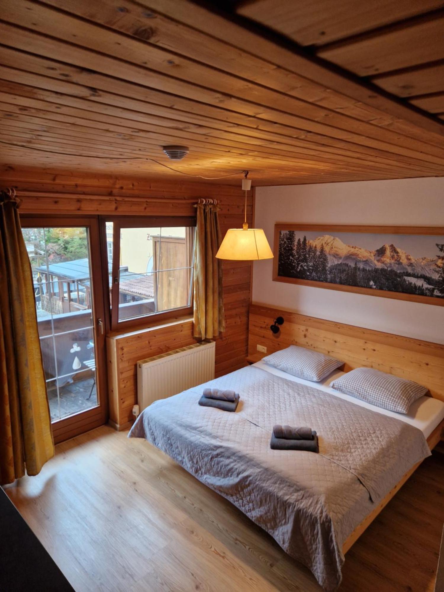 로이타쉬 Garni Baerenwirt B&B 외부 사진