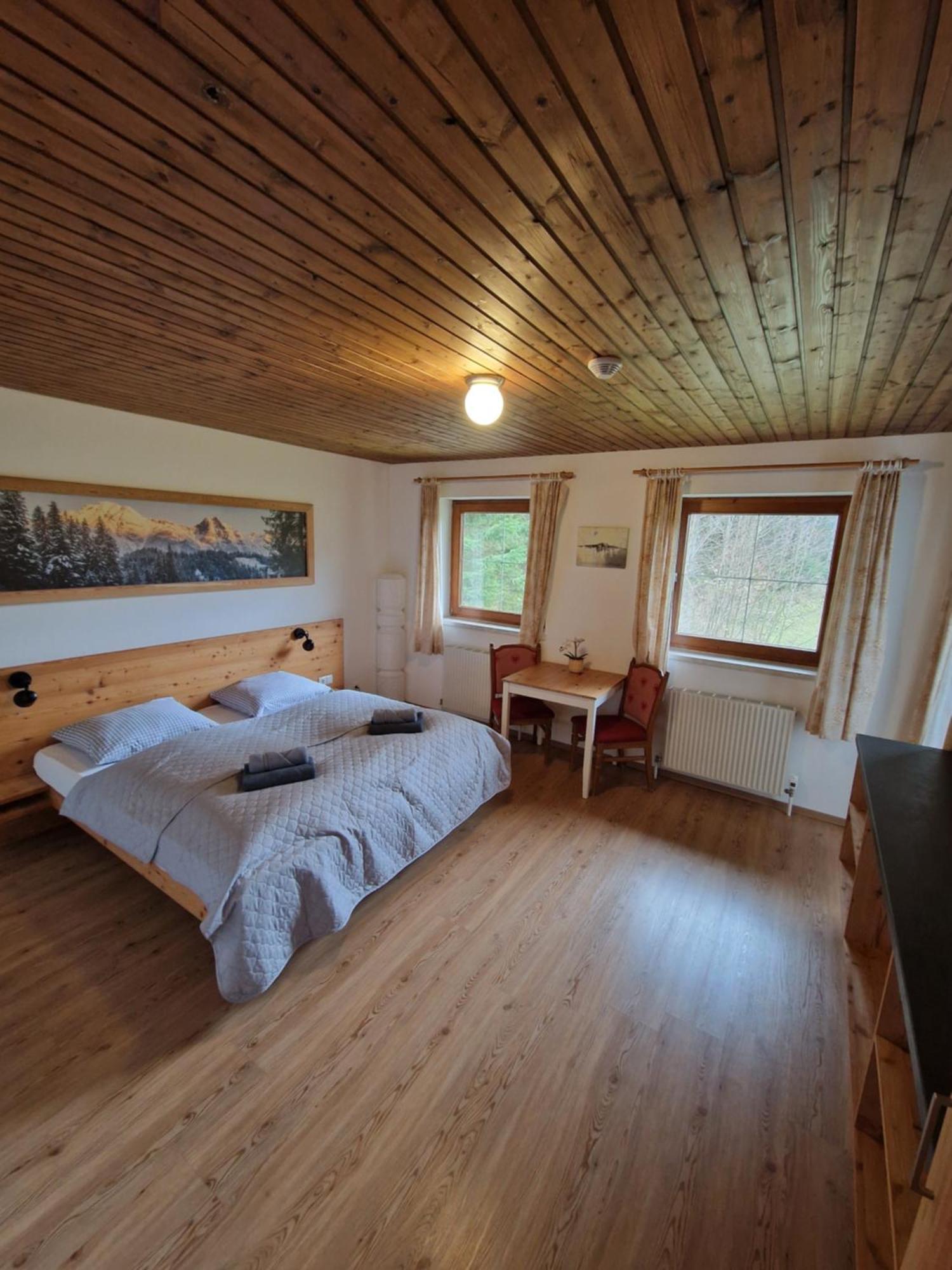 로이타쉬 Garni Baerenwirt B&B 외부 사진