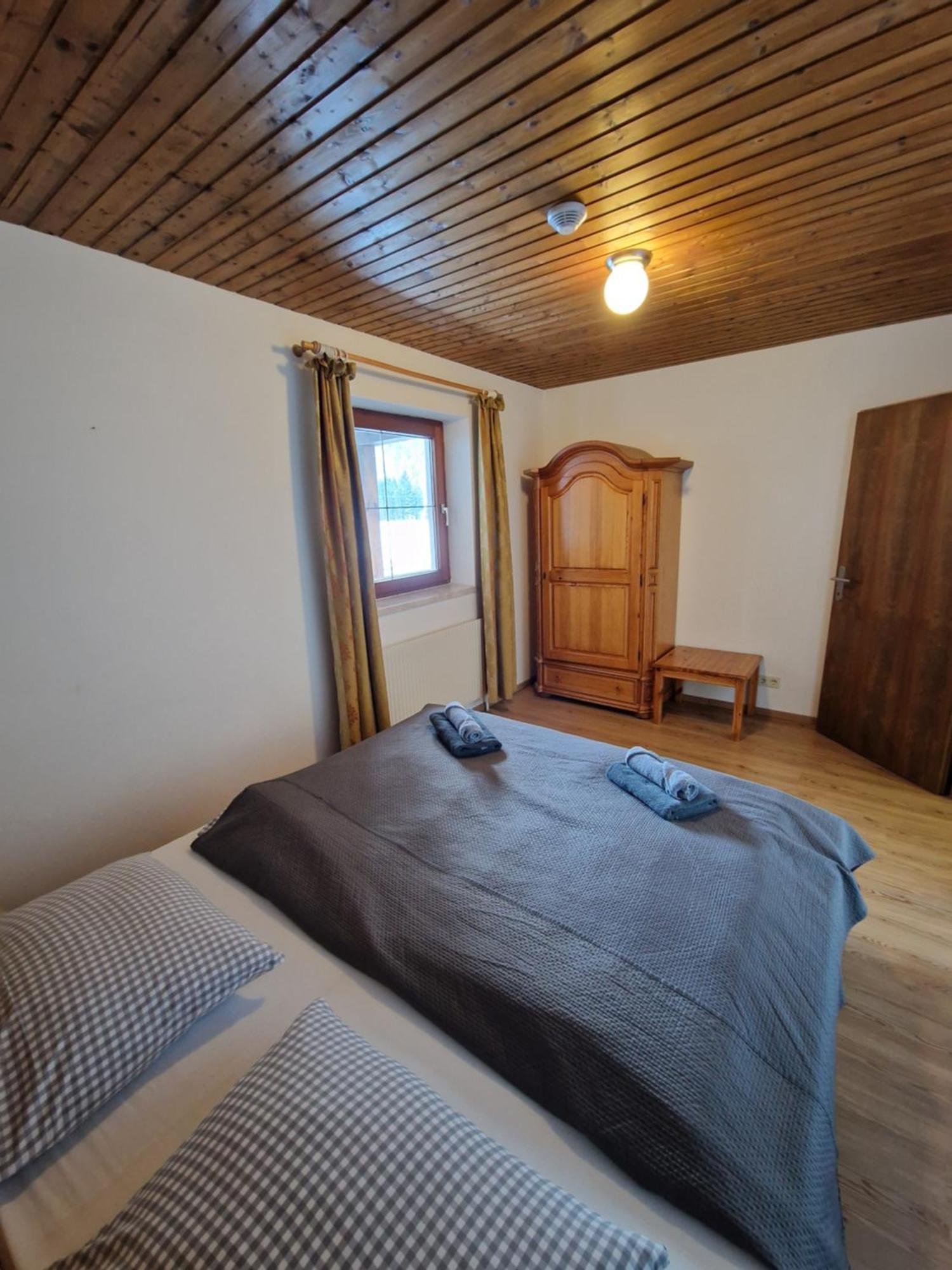 로이타쉬 Garni Baerenwirt B&B 외부 사진